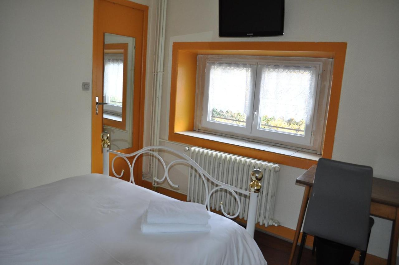 Domaine De La Barolliere Hotel Saint-Paul-en-Jarez Luaran gambar